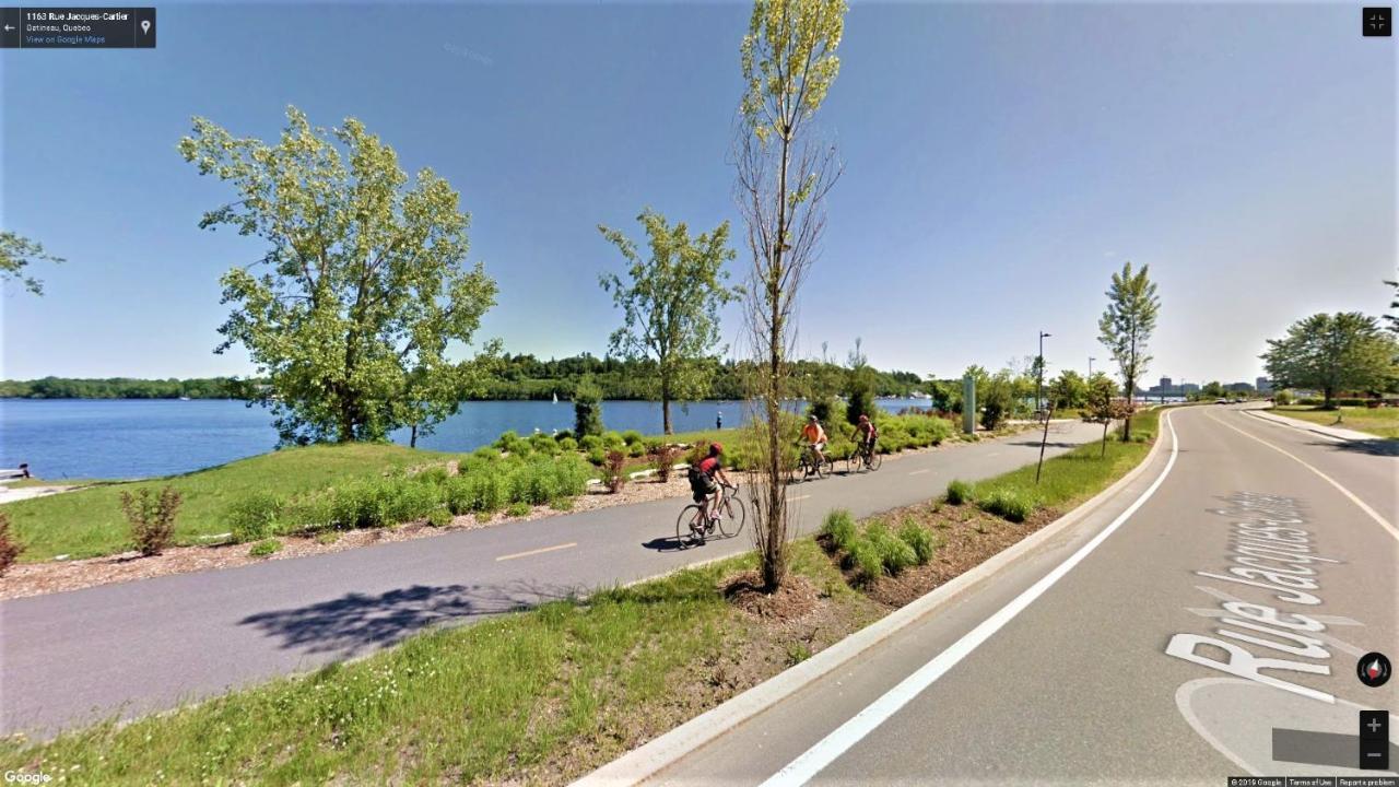 Kokomo Inn Bed And Breakfast Ottawa-Gatineau'S Only Tropical Riverfront B&B On The National Capital Cycling Pathway Route Verte #1 - For Adults Only - Chambre D'Hotes Tropical Aux Berges Des Outaouais Bnb #17542O 외부 사진